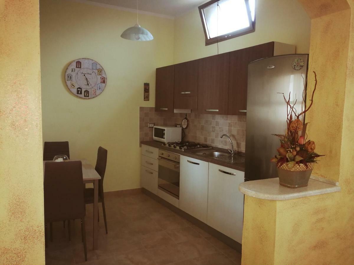 Villa Casa Debby Porto Torres Esterno foto